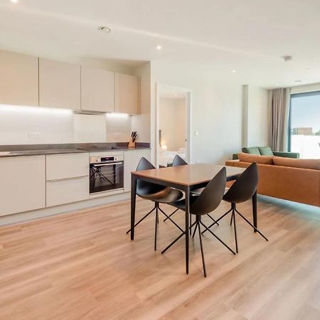 Modern Apartments In Brentford 2 Minutes Walk From Kew Bridge المظهر الخارجي الصورة