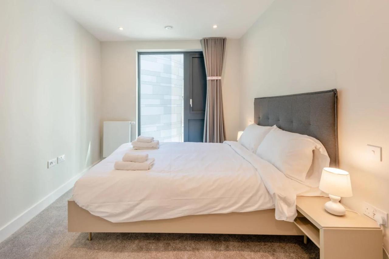 Modern Apartments In Brentford 2 Minutes Walk From Kew Bridge المظهر الخارجي الصورة