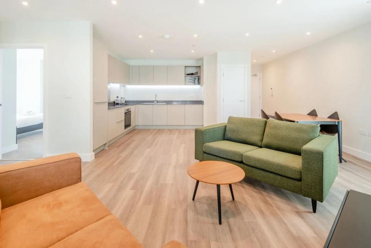 Modern Apartments In Brentford 2 Minutes Walk From Kew Bridge المظهر الخارجي الصورة