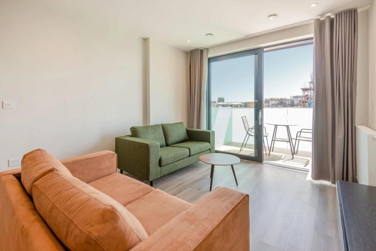 Modern Apartments In Brentford 2 Minutes Walk From Kew Bridge المظهر الخارجي الصورة