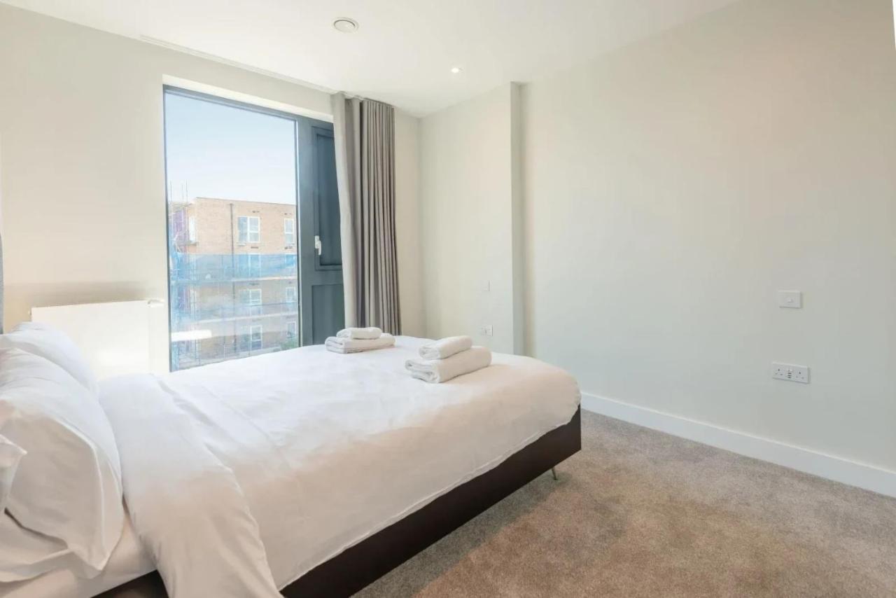 Modern Apartments In Brentford 2 Minutes Walk From Kew Bridge المظهر الخارجي الصورة
